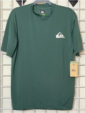 Quiksilver Short-Sleeve Rash Guard shirt in Forest Green with White Logo Size SM